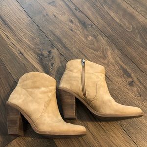 Dolce Vita DV8 Ankle Boots